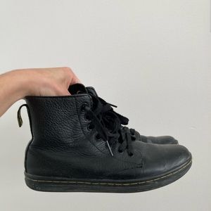 Sz7 Dr Martens boots